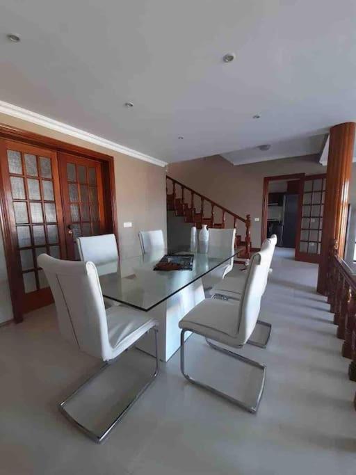 Villa Vivenda Com Patio, No Coracao Do Mindelo Extérieur photo