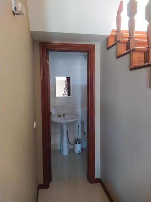 Villa Vivenda Com Patio, No Coracao Do Mindelo Extérieur photo